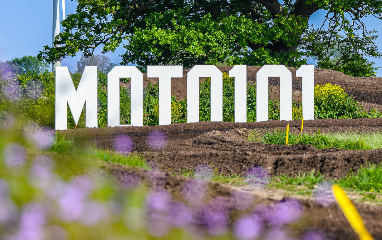 Moto101 gallery thumbnail